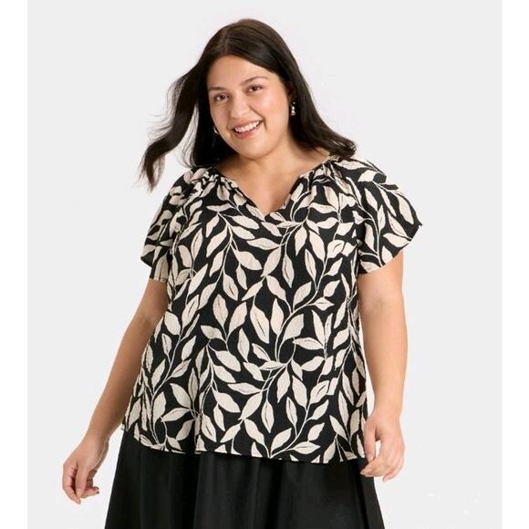 Ava & Viv Plus Size 3X Black White Leaf Print Textured Short Sleeve Blouse Top - Picture 1 of 9